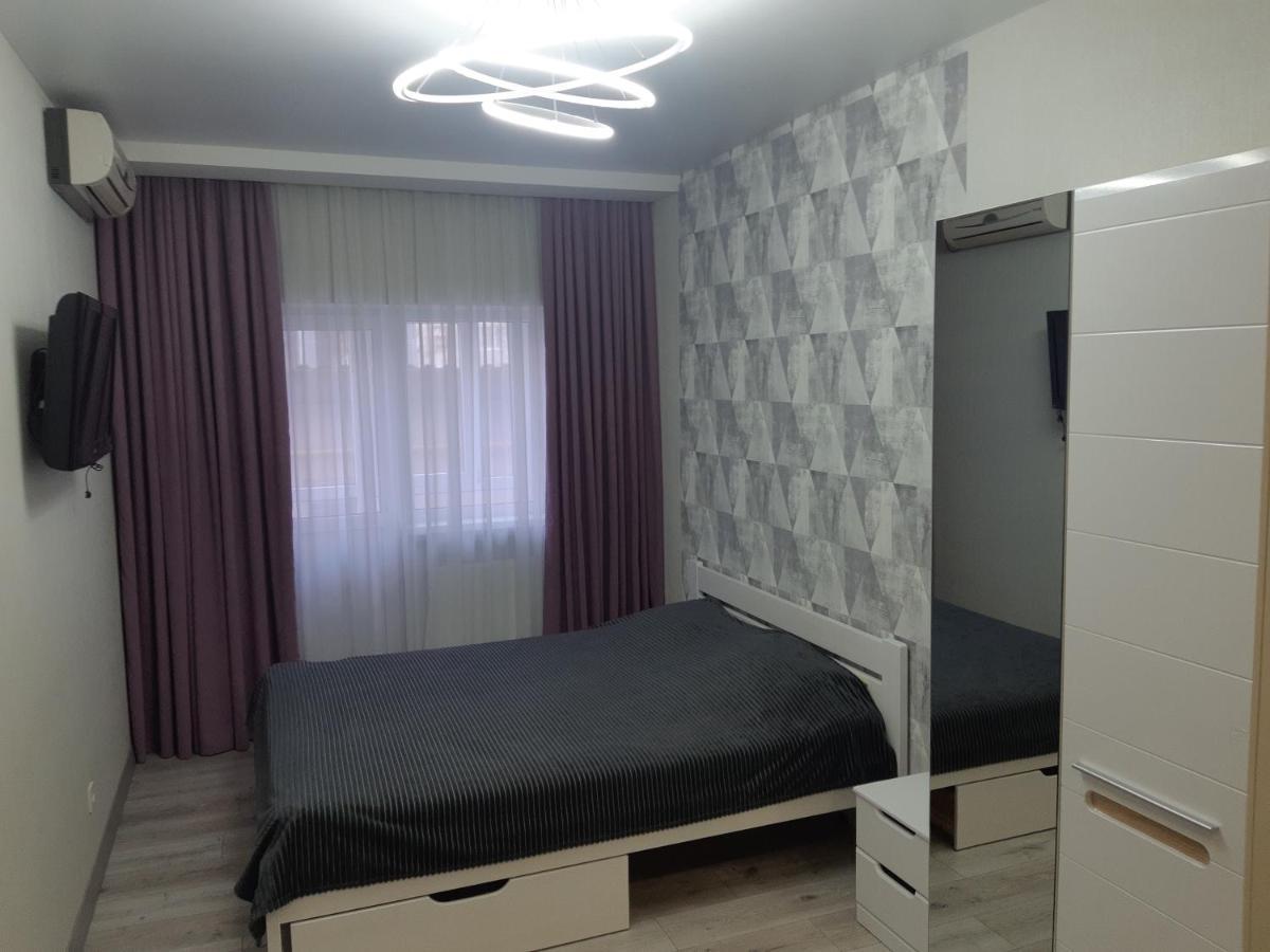 Apartmens On St. Fesenkovskaya 15 Apartment Kharkov Luaran gambar